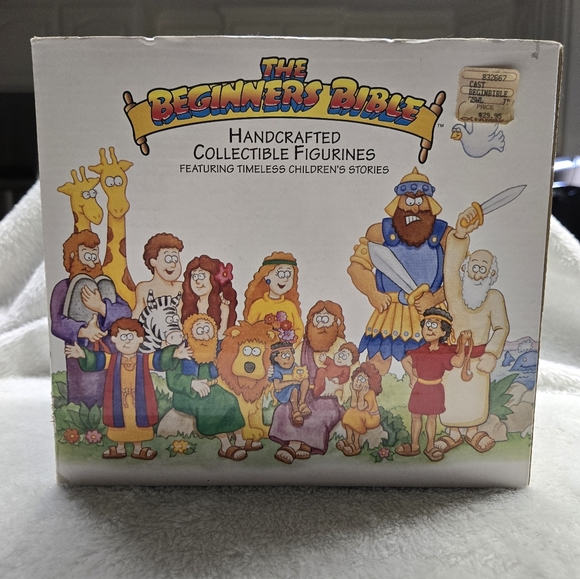 The Beginner's Bible Handcrafted Collectibles Figurine - Picture 9 of 9